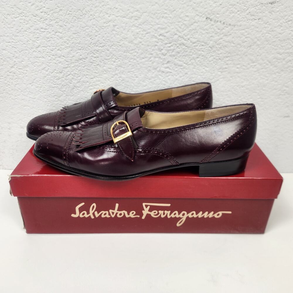 Salvatore Ferragamo Kiltie Loafer in Burgundy Women Size 8B Narrow Excellent